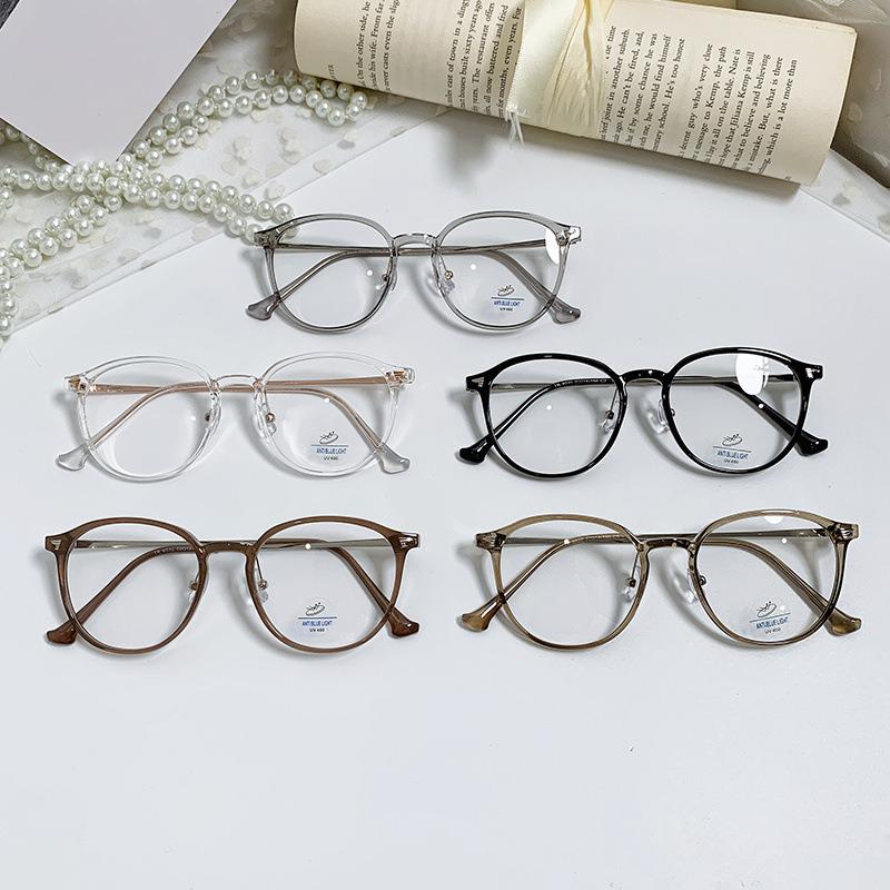 Retro Influencer-Style Anti-Blue Light Glasses for Round Face