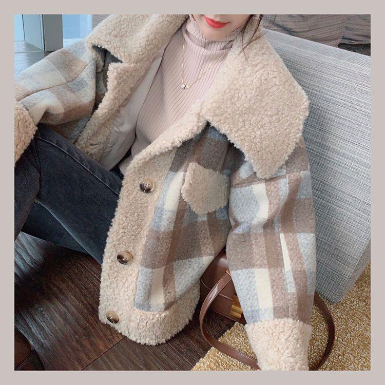 2025 Trendy Women's Plaid Lambswool Coat for Autumn/Winter - Thick, Cozy Outerwear