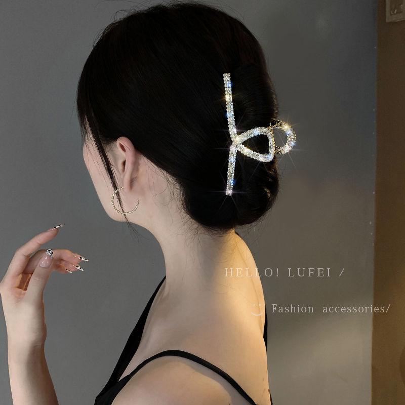 Phoenix Rhinestone Shark Hair Clip: Large Temperament Grip for Women, Korean Style
