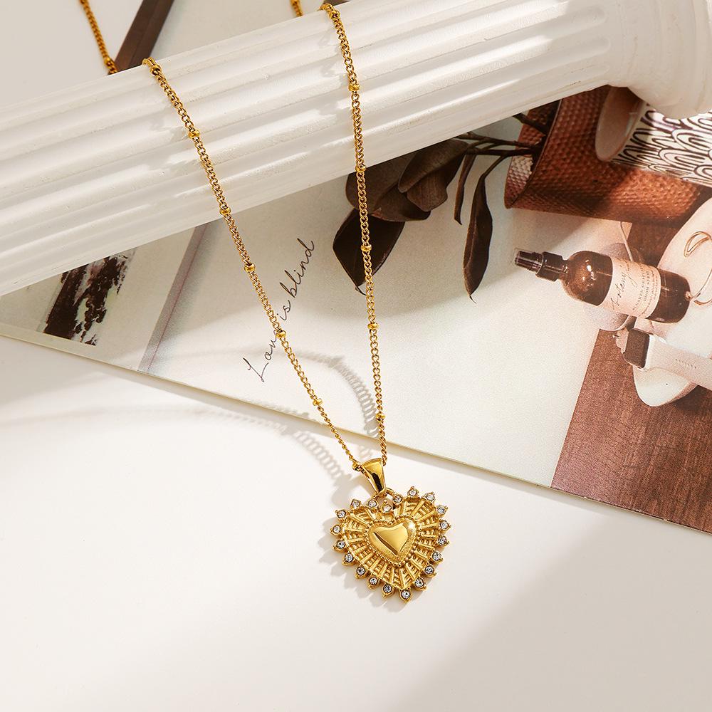 Ying Tai Women's Heart Pendant Necklace, Stainless Titanium Steel, Zircon Crystal, High Polish 18K Gold, Waterproof and Fashionable.