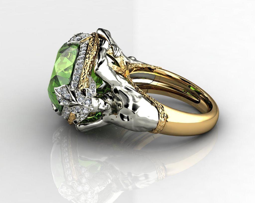 Luxurious Women's Silver Ring with Mermaid Green Zircon