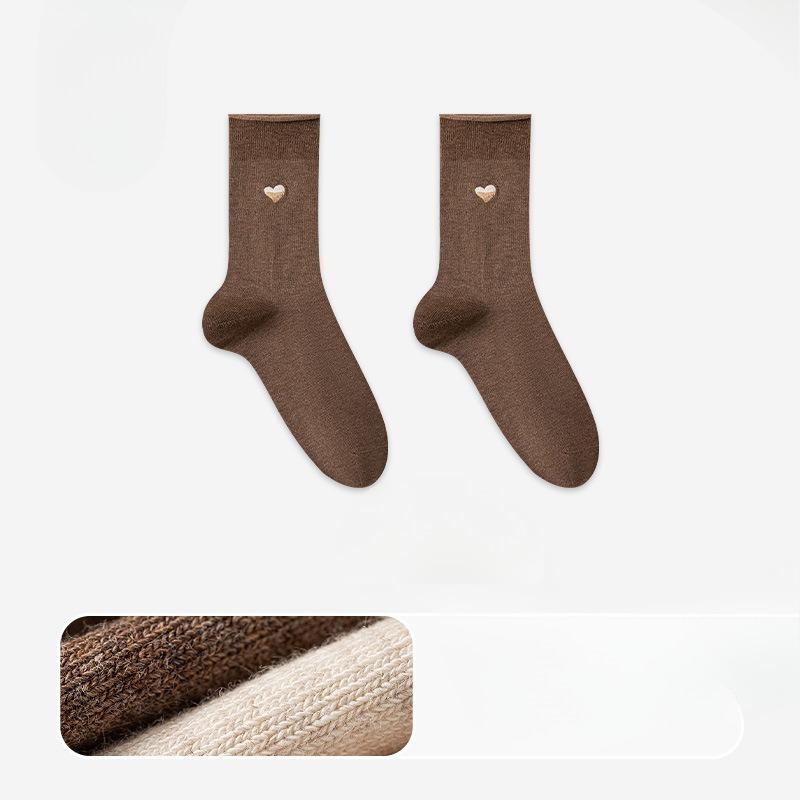 Female Autumn Cotton Love Embroidery Curled Loose Mouth Yuezi Tube Stack Socks