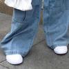 Dámské džíny s vysokým pasem, zapínání na knoflík a zip, rovné široké nohavice, denim