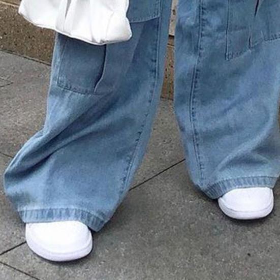 Dámské džíny s vysokým pasem, zapínání na knoflík a zip, rovné široké nohavice, denim