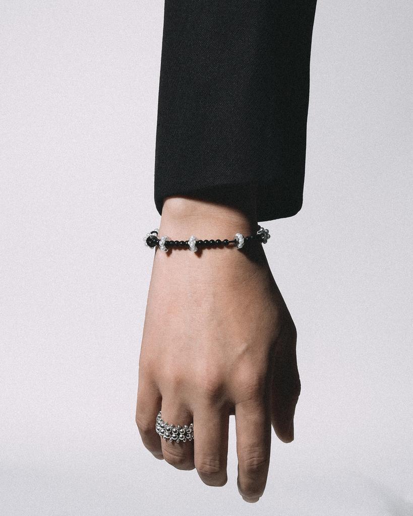 Armo Pearl Cloud Bracelet (Black)