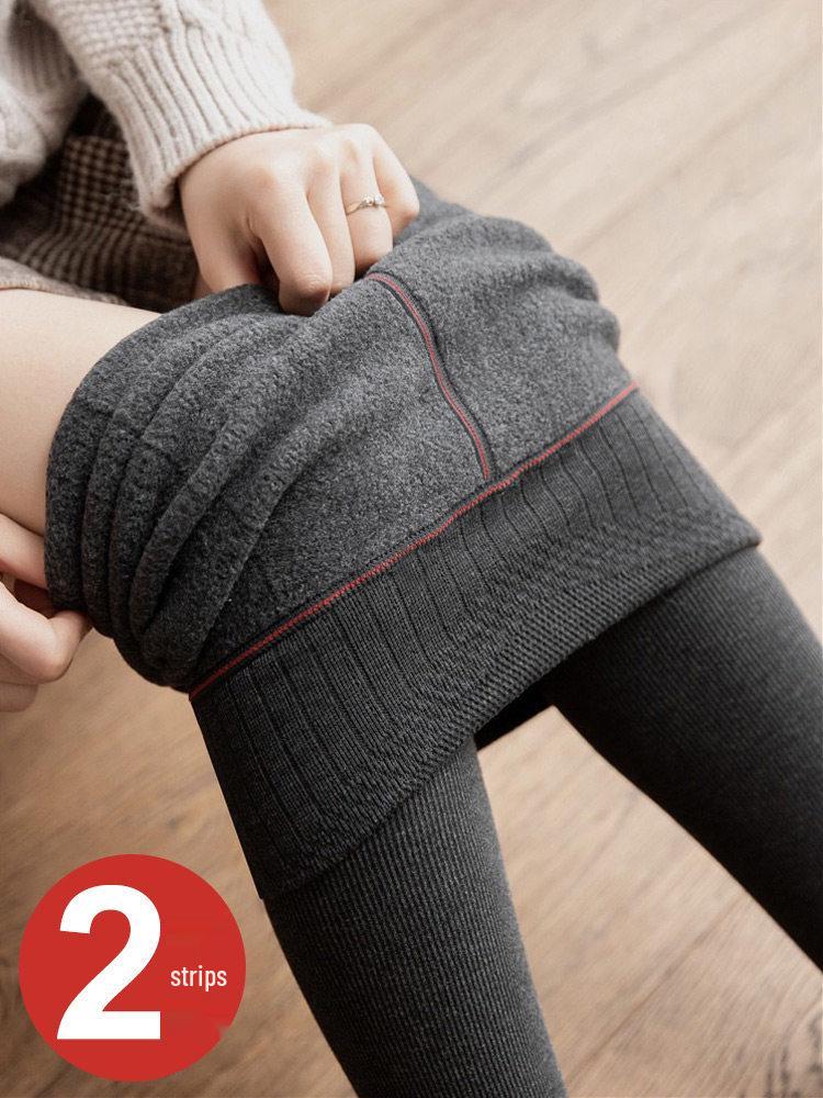 Women's Plus Size Velvet Leggings: Slimming, Warm, Thick, One-Piece Pantyhose for Autumn/Winter. Suitable for Outdoor Wear.
