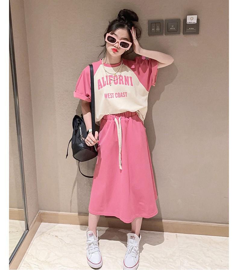Girls' Stylish Korean-Style Summer Two-Piece Set: Short-Sleeved T-Shirt & Skirt