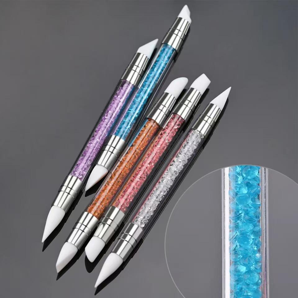 Nail Art Silicone Pen: Dual-Head Tool for Embossing, Magic Mirror Powder, and Gradient Color Mixing.