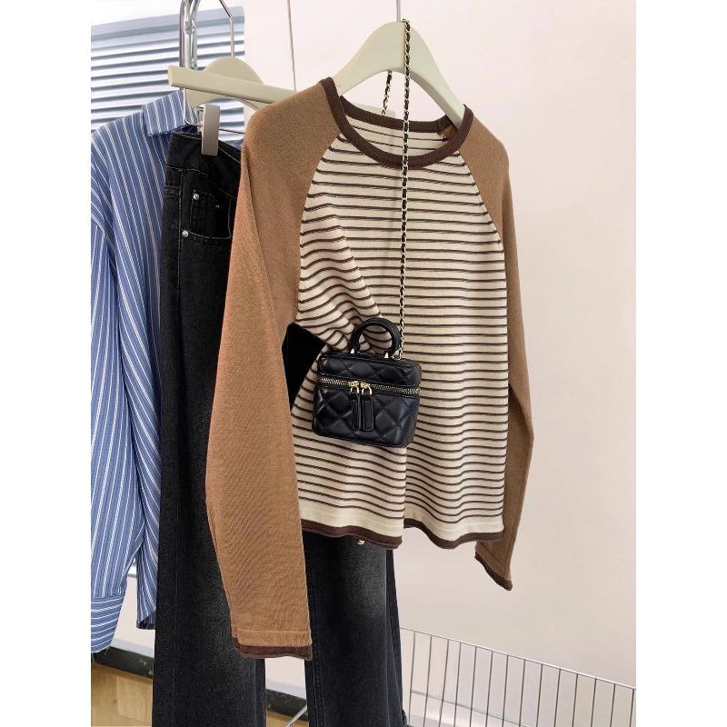 

Contrasting striped shoulder-plugged knitted bottoming shirt for women s early autumn, spring and autumn new round neck with long-sleeved t-shirt top XL