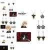 Stilvolles Black Clover Halsketten- und Ohrring-Set mit Stier-Magierritter-Emblem für Damen und Herren