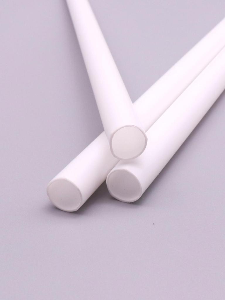 Durable White Straws for Staggered Cake Stacking and Flagpole Support