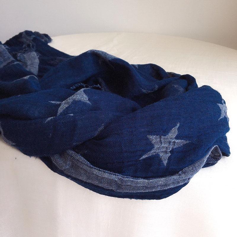 

2023 Новый женский японский батик темно-синий в горошек и со звездами двухслойный жаккардовый шарф-шаль