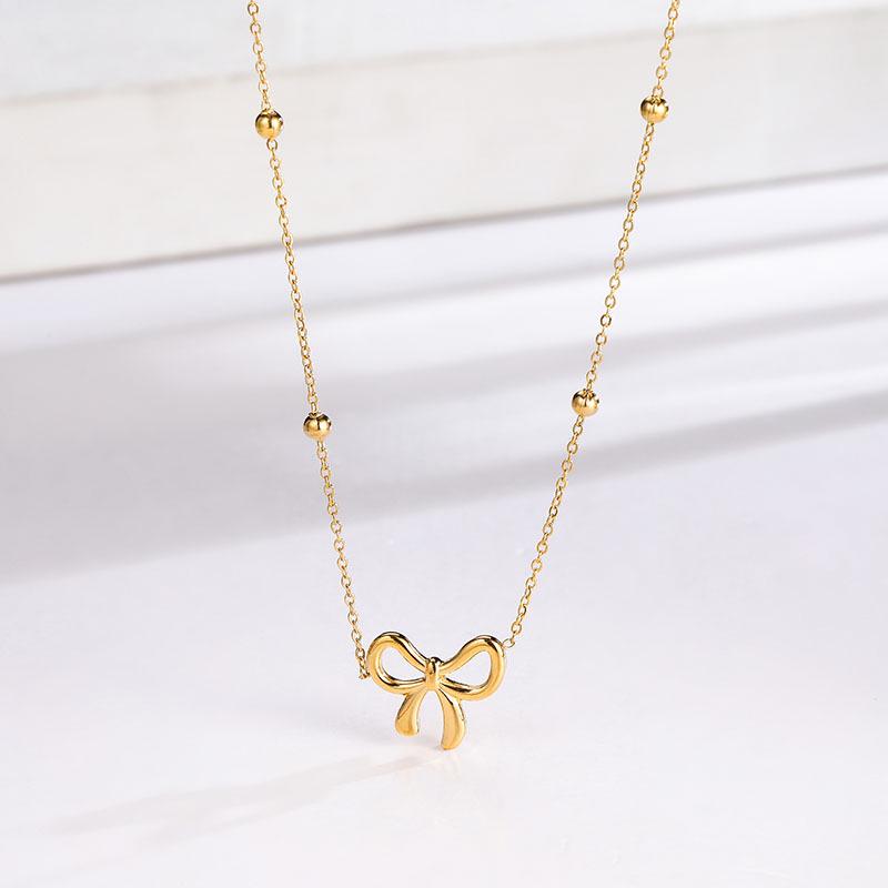 Elegant Japanese & Korean Bow Necklace: Trendy Titanium Steel Light Luxury Clavicle Chain for Women