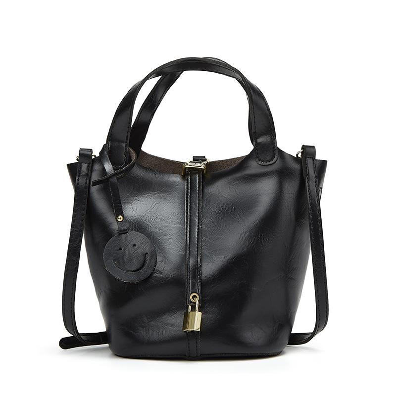 

Retro portable vegetable basket bag women s 2025 new fashionable large-capacity simple bucket bag versatile shoulder messenger bag