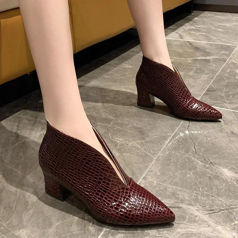 Retro Women's Ankle Boots 2025 New Pointy V-neck Patent-leather Women High Heels Simple Versatile Commuting Office Female Shoes