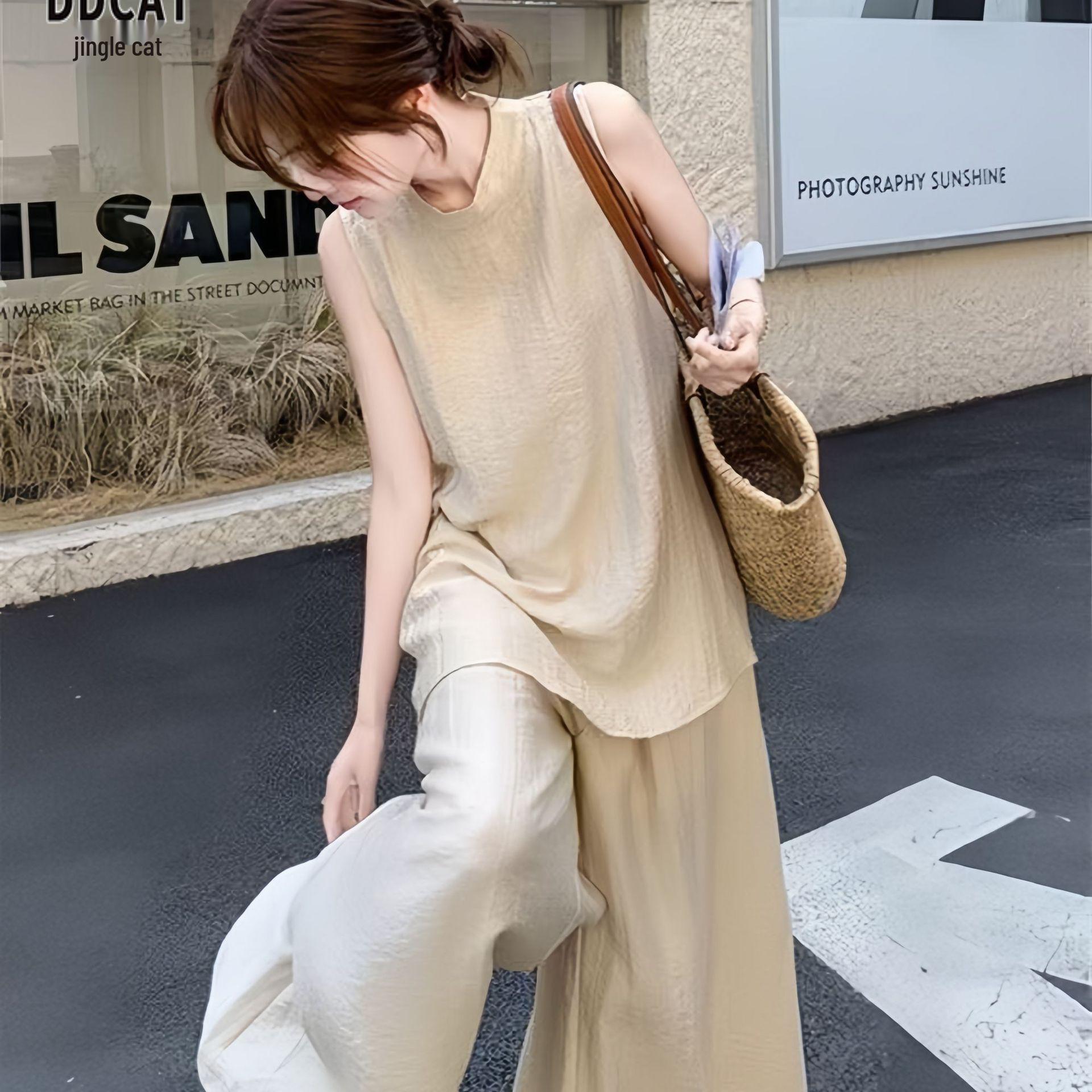 

Women s Old Money Style Two-Piece: Sleeveless Top & Wide-Leg Pants - Summer s Popular Simple Solid Color Set 2XL (120-140 cm)