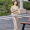 Elegantes Sommer-T-Shirt und Shorts Set mit Stickerei für reife Frauen