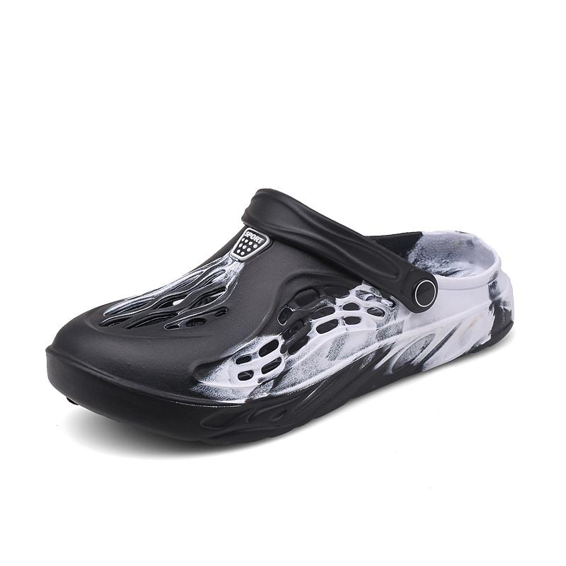 Fashion Mens Sandals Summer 2024 EVA New Large Size Men's Clogs Lightweight Beach Slippers Breathable Men's Sneaker Sandals Garden Clogs