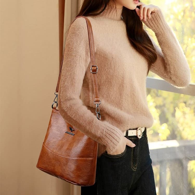 Retro Large-capacity Women's Shoulder Bag Diagonal Span Bag