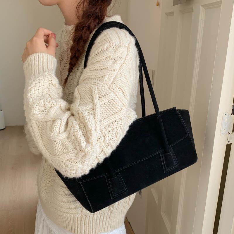 Elegant Suede Tote Bag for Women – Classic Top Handle Handbag with Structured Design and Minimalist Style