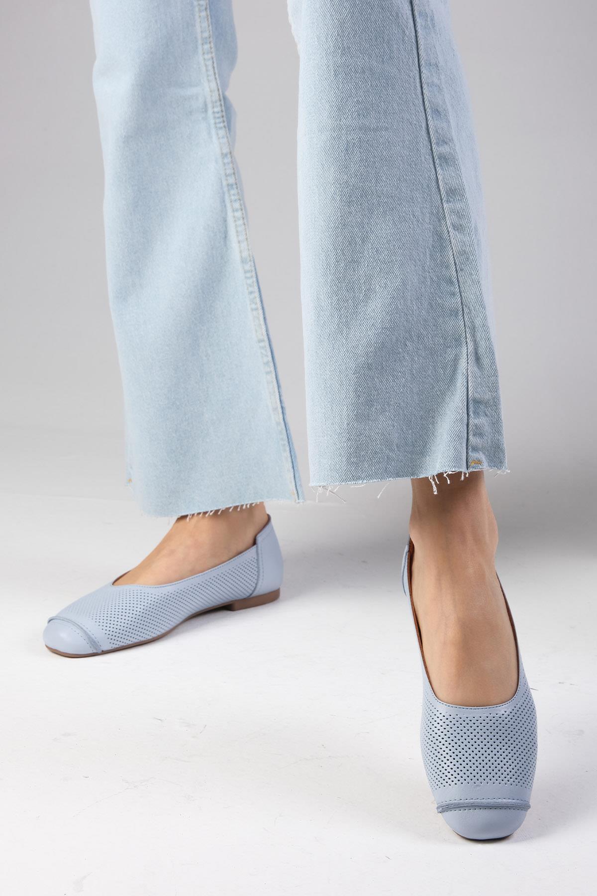 

Julieta Женские балетки из натуральной кожи голубого цвета с тупым носком 36 чёрный