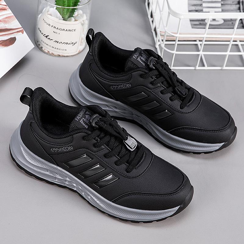 Practical and breathable summer non-slip mother shoes in comfortable sports and healthy steps