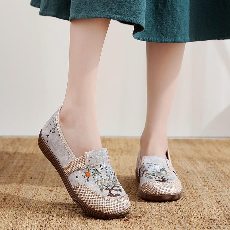 New Style Non-Slip Linen Fisherman Shoes - Comfortable, Soft-Soled Beijing Cloth Shoes for Middle-Aged Women
