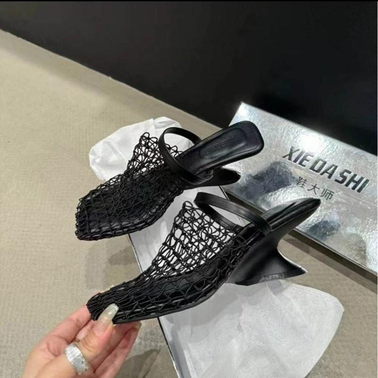 Fashion 2024 Summer Sandal Women Woven Mesh Slippers Fashion Slip On Ladies Outdoor Party Dress Slides Female Strange Style Shoe