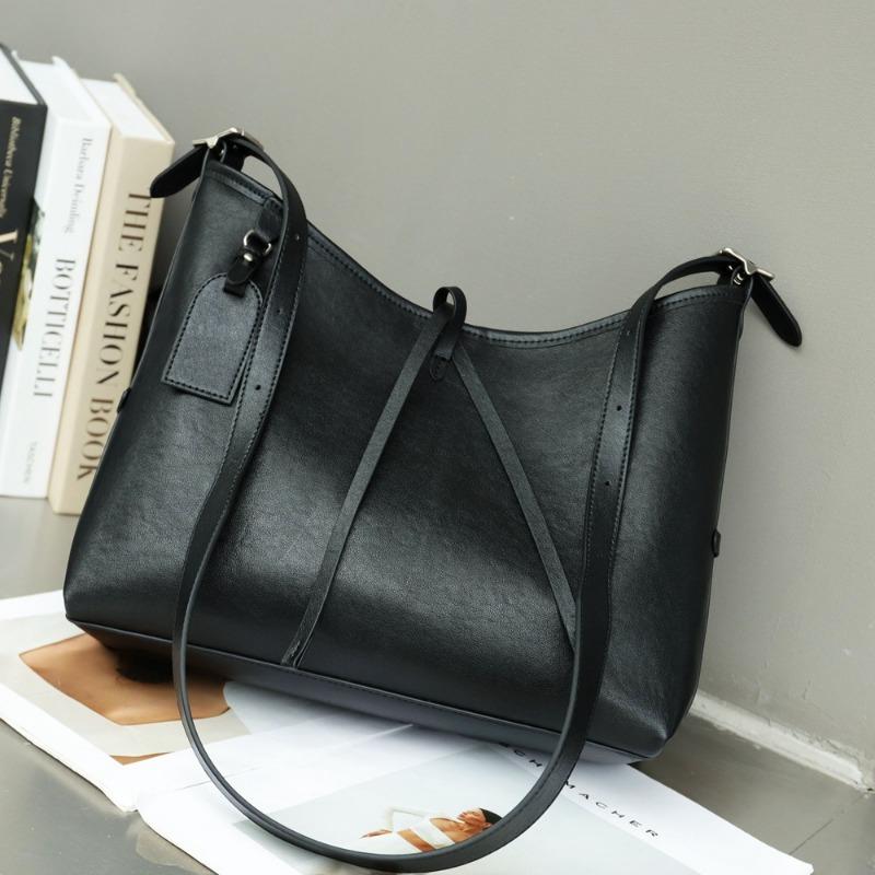 Underarm Bag Woman Vintage Vegetable Tanned Cowhide Bag Woman Shoulder Bag Large Capacity Bag