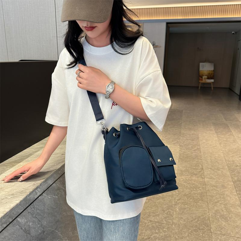 Women's drawstring bucket bag, large capacity shoulder bag, travel, leisure, cross-body bag