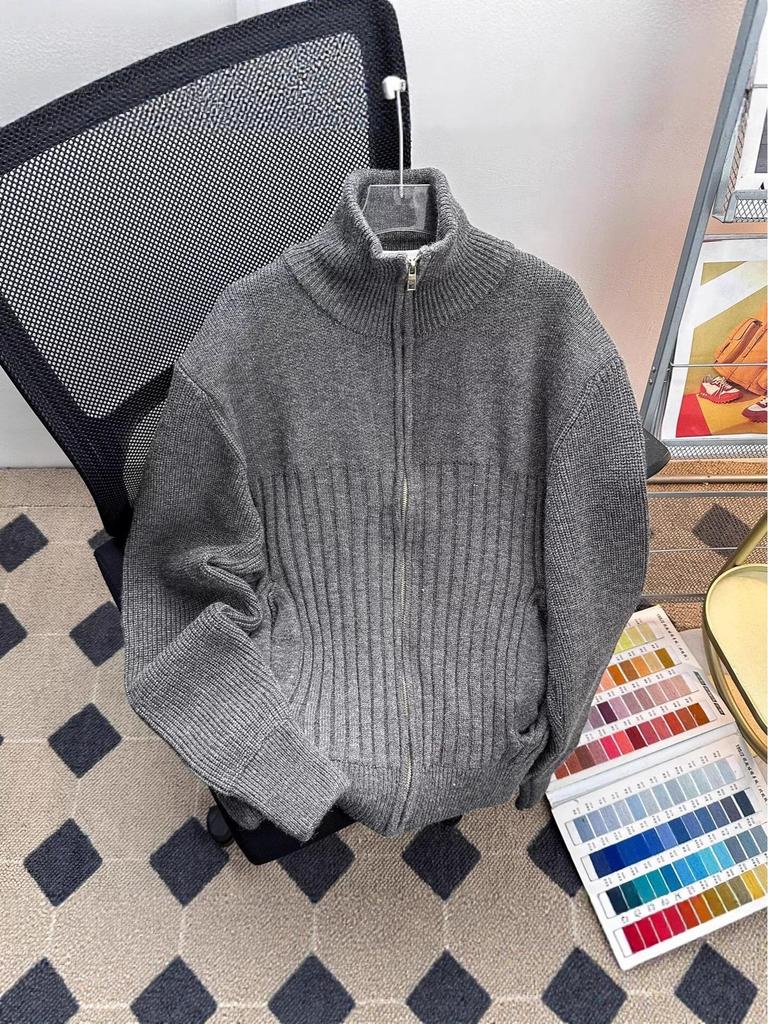 Men's Thick Knit Zipper Sweater - Solid Color, Half-High Collar, Autumn/Winter Pullover, Loose Fit Floral Thread Design