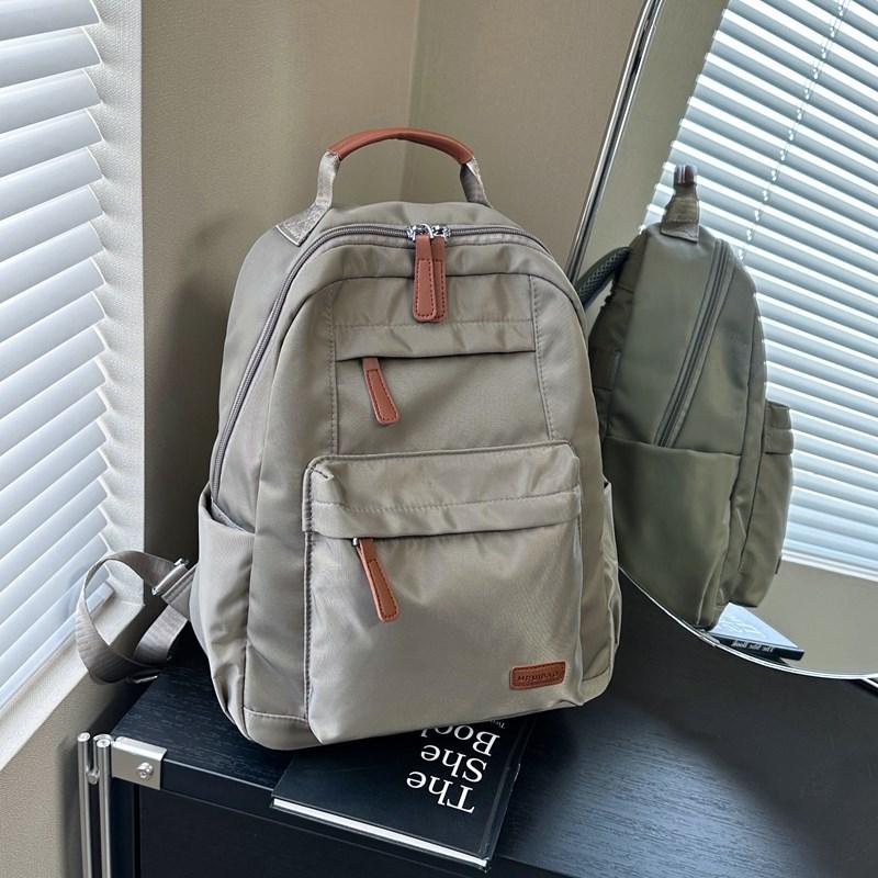 

Casual Backpack Computer Bag Lightweight Large Capacity Versatile Travel Backpack Commuter Student School Bag сірий колір