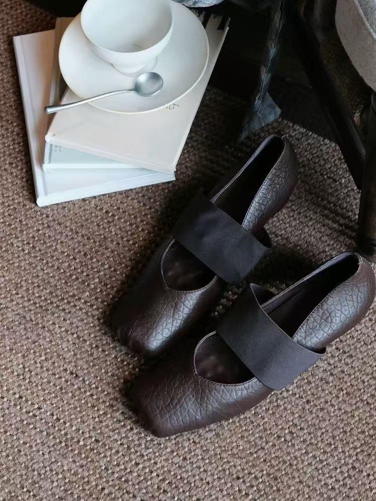Soft leather version of minimalist ballet fashion single shoes women's autumn 2025 new super soft retro shallow mouth Mary Jane shoes
