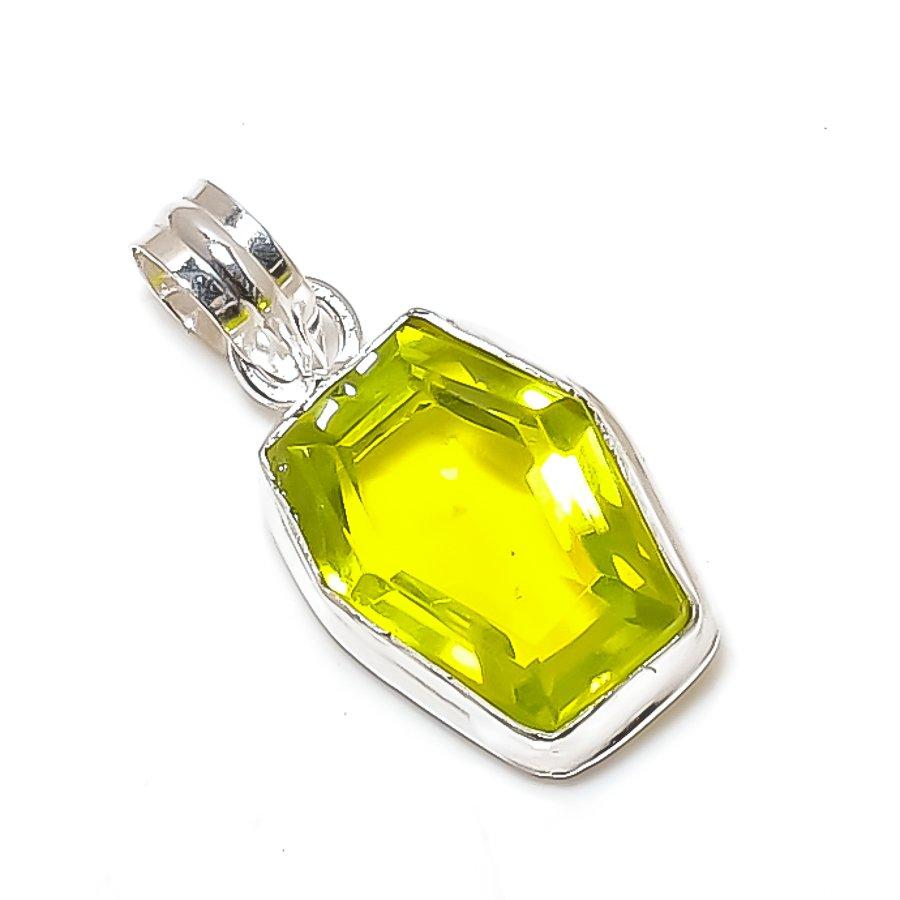 

Натуральный цаворит драгоценный камень 925 стерлинговое серебро ювелирный кулон 1,38 O6c37