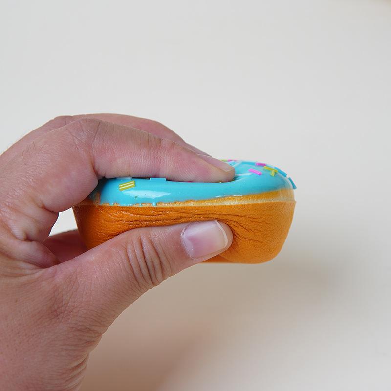 Simulation Donut Squeeze Stress Relief Toy High Simulation Decompression Fidget Toy for Hospital Patient Calm Down