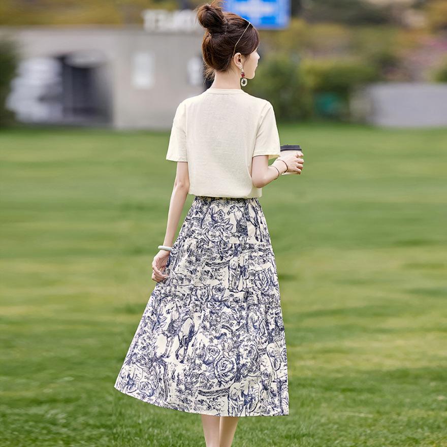 Fashion Blue and White Porcelain Printing Upper and Lower Two-piece Skirt Set for Women's Summer New Cool T-shirt with Skirt Set