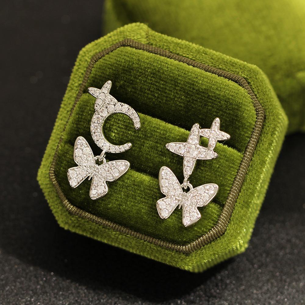 Light luxury, European and American niche, high-end full diamond butterfly earrings, gold-plated, personality asymmetrical stud earrings, 925 silver
