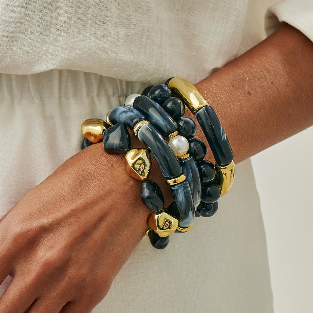 Dark Wind Acrylic Beaded Elastic Bracelet, Fashionable Resin Bamboo Elbow Special-Shaped Ccb Bracelet.