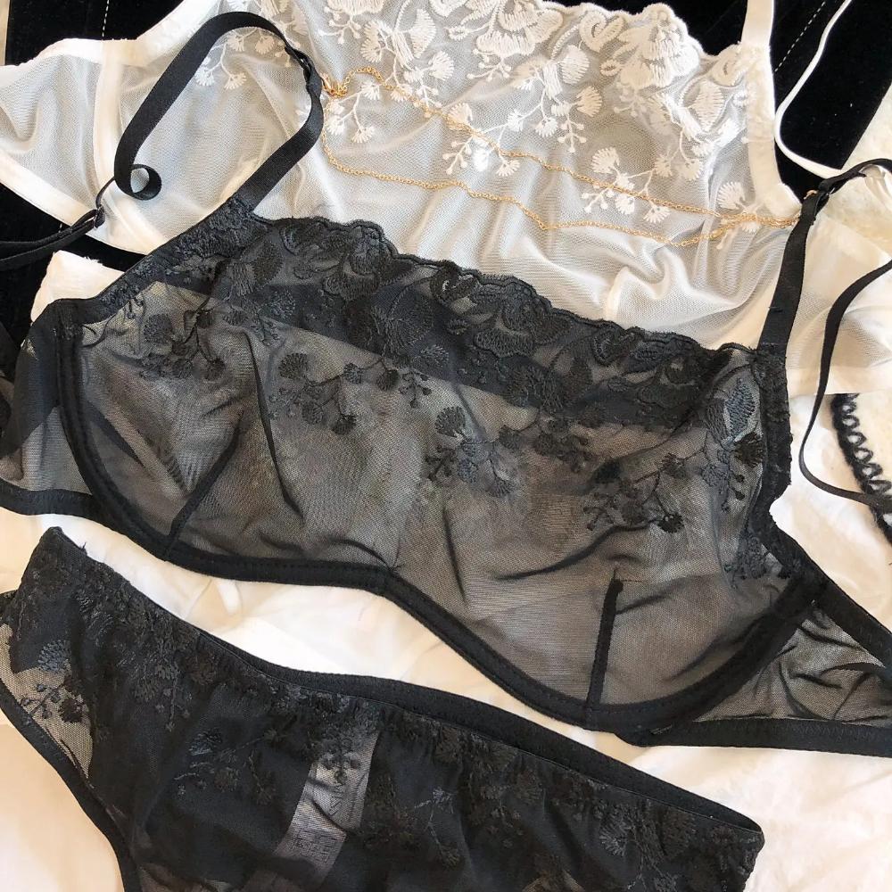 Sexy Lace Flower Embroidery Lingerie Set for Women French Ultra-thin Mesh Transparent Bra Detachable Decoration Chain Underwear