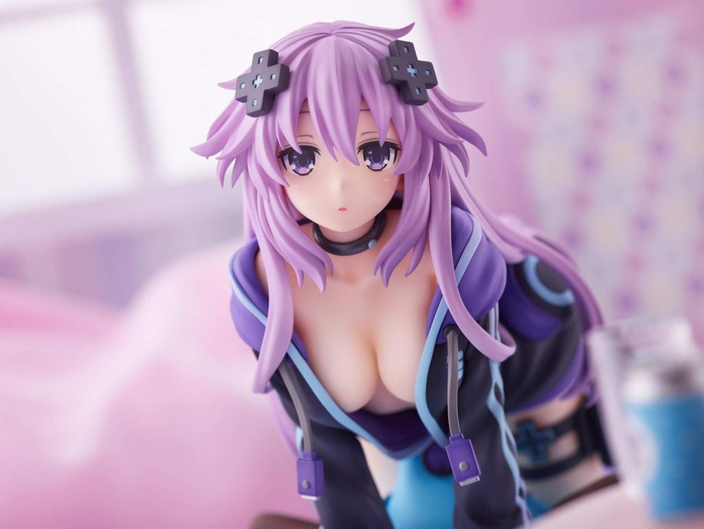 Broccoli Hyperdimension Neptunia "Dimensional Traveler Neptunia" Asleep Ver. 1/8 Scale ABS & ATBC-PVC Painted Figure