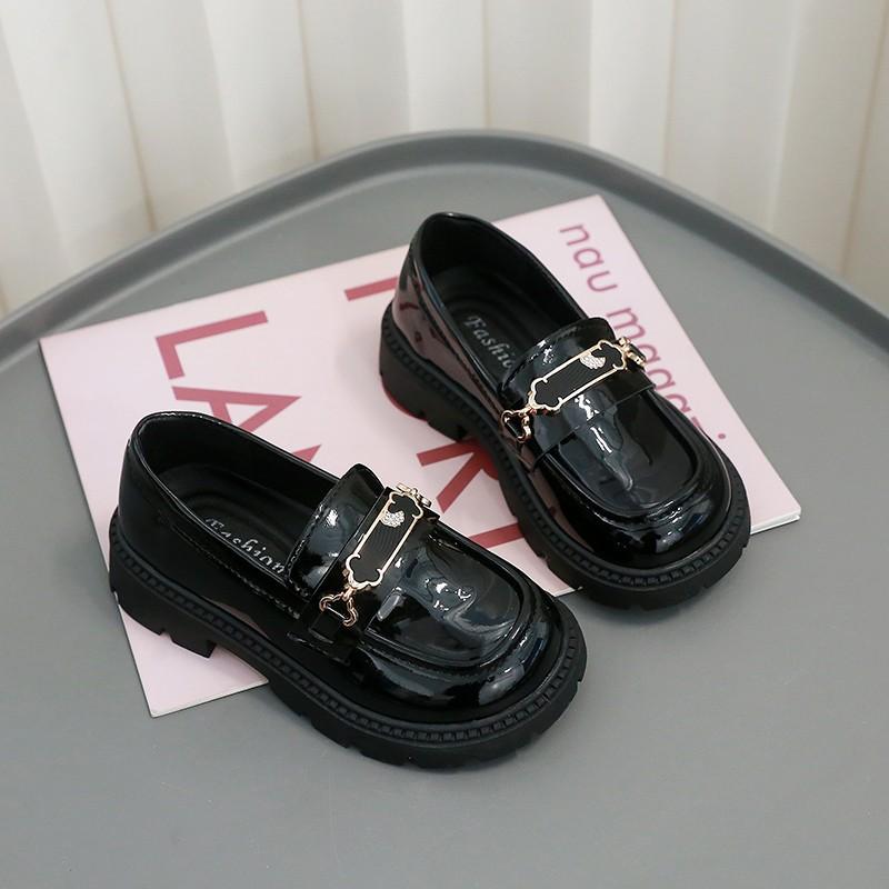 New Girls' Comfortable Soft Sole Versatile Light Leather Shoes