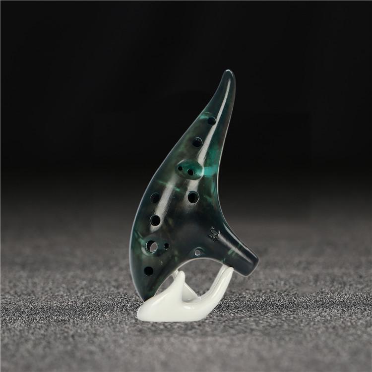 

Дымчатая альтовая окарина AC Tone с 12 отверстиями и руководством - от начинающего до профессионального исполнения