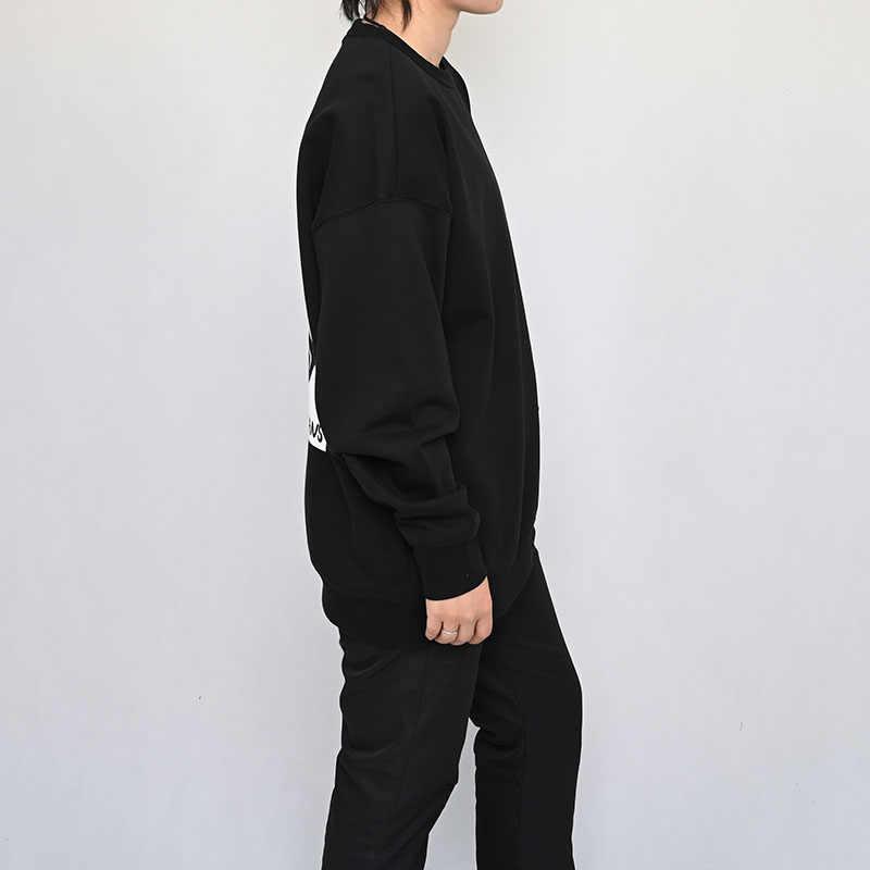 Vans FW24 Asia Art Alliance Series Crewneck Sweatshirt Unisex Sweatshirt Black VN000KDQBLK