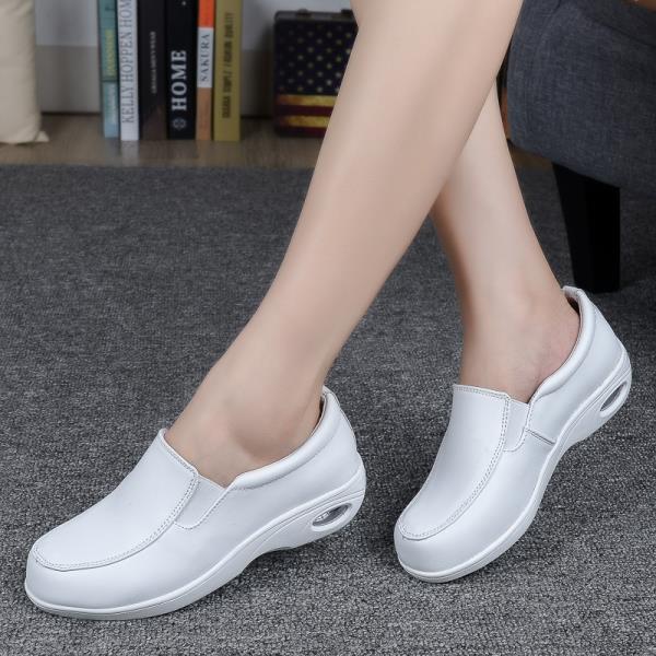 

Модная мягкая летняя обувь женская женская обувь белые кроссовки осень женские мокасины из натуральной кожи 2025 платье осень дышащая 39