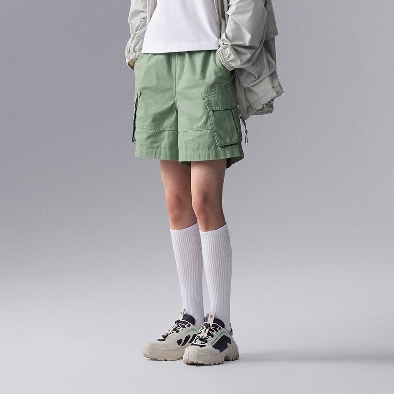 Li Ning CF Suo Solid Color Mid Waist Elastic Woven Casual Shorts Women Shorts Black AKSU714-3