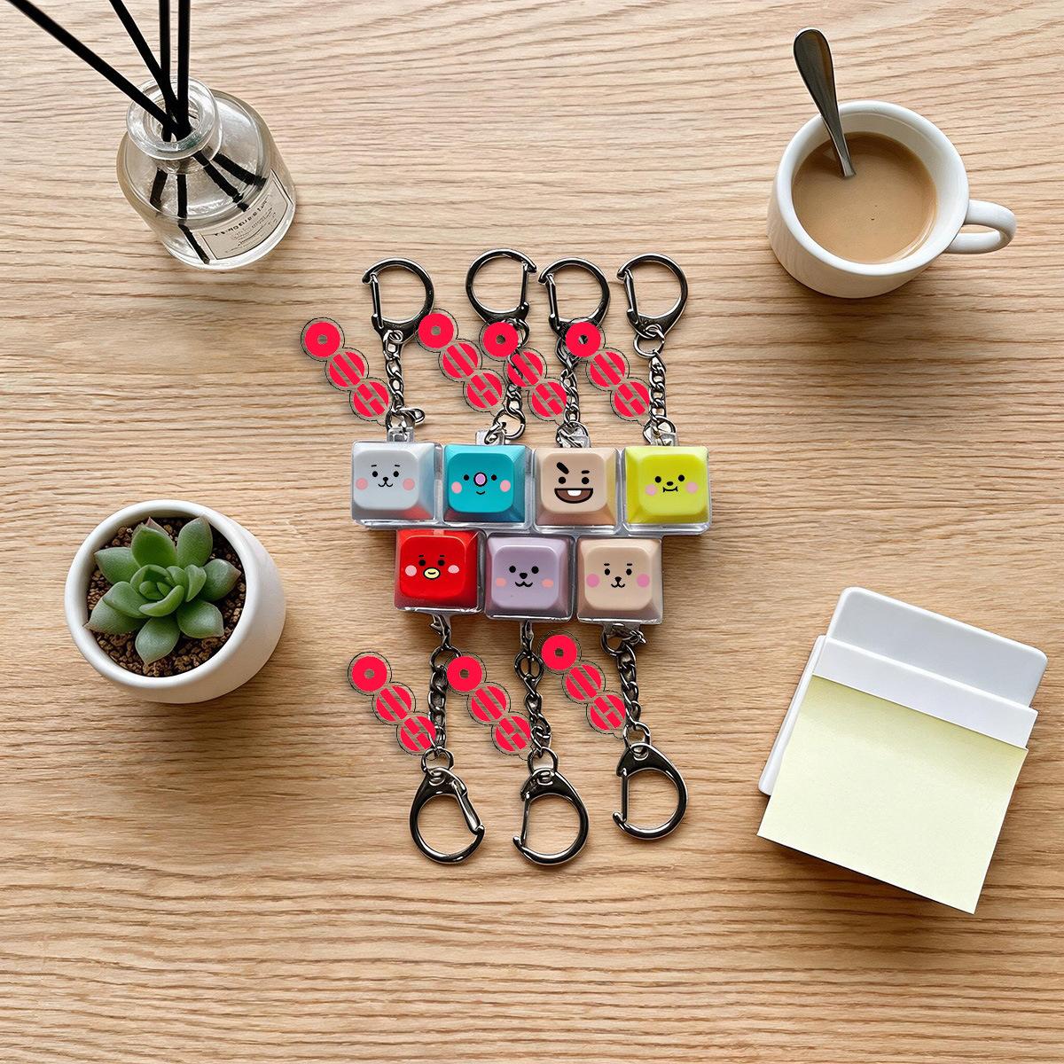7pcs BTS Character Keycap Keychain, Cute Face Keyboard Key Pendant, Bangtan Boys ARMY Fans Bag Charm 7pcs