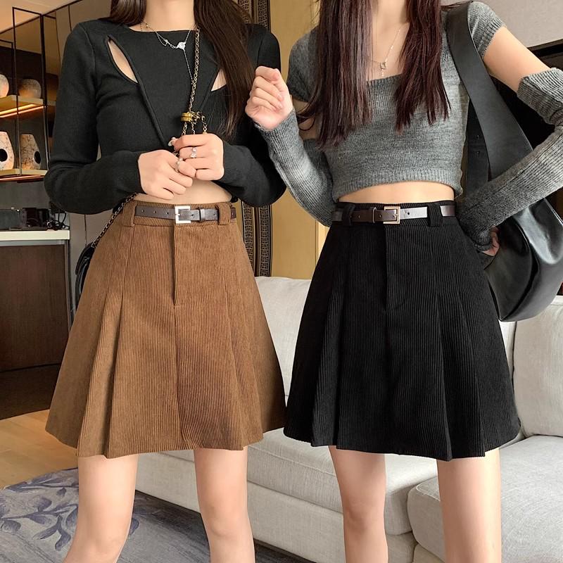 

Women s Plus Size High Waist Corduroy A-line Pleated Skirt - Retro Anti-exposure Ribbed Velvet, Hip-covering, Perfect for Autumn/Winter. XS [70-80 lbs]