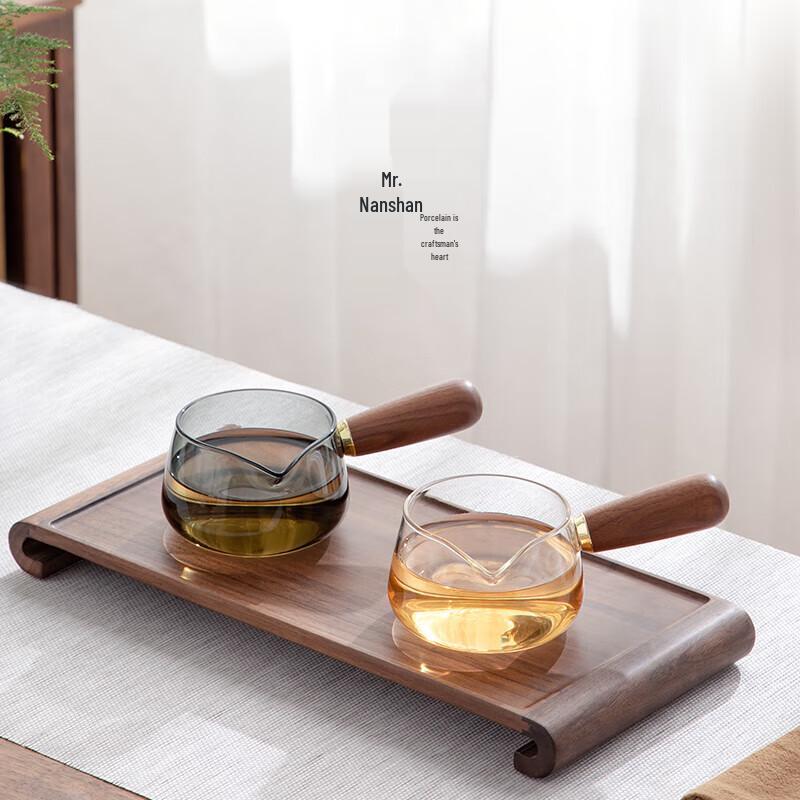 Mr. Nanshan Glass Side-Handle Gongfu Tea Fairness Cup