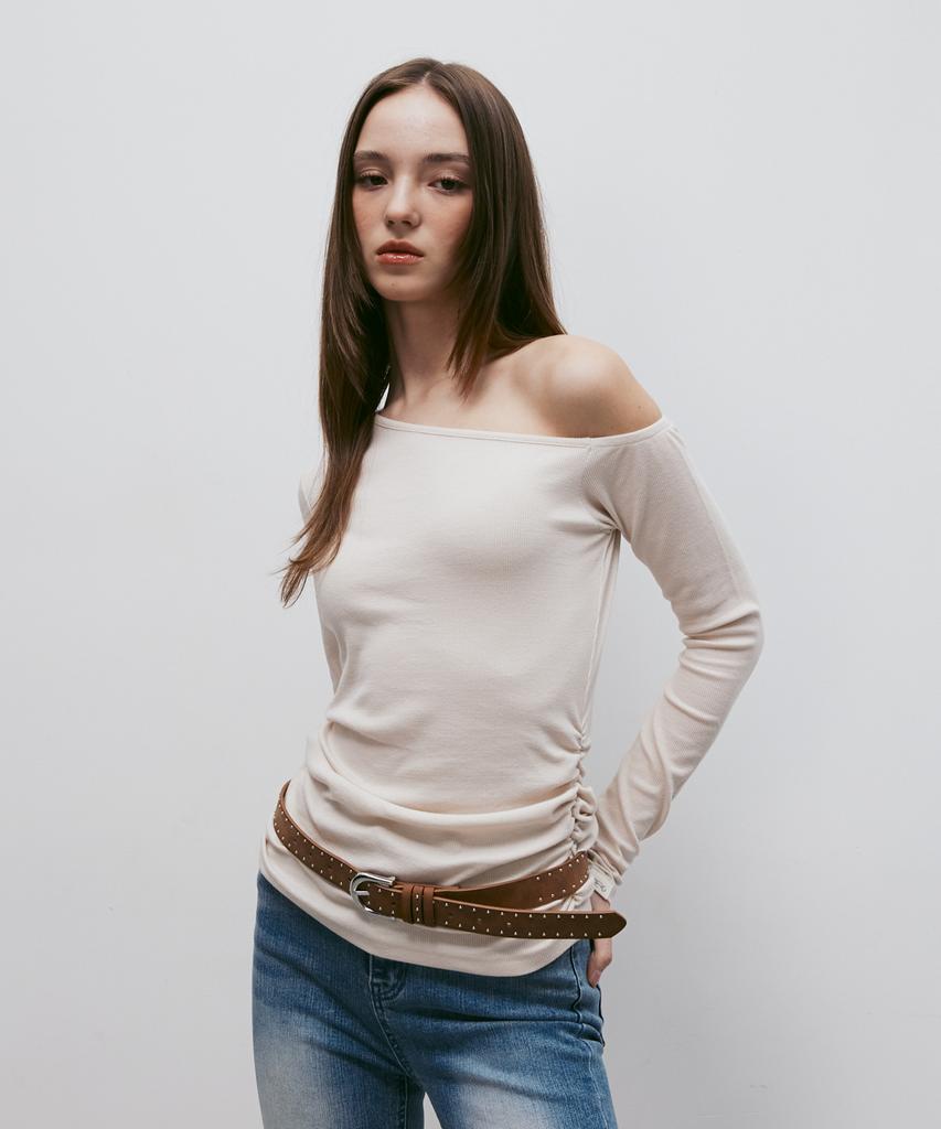 KITTY POTTERY Asymmetrical Off-Shoulder Shirred Top (Cream)