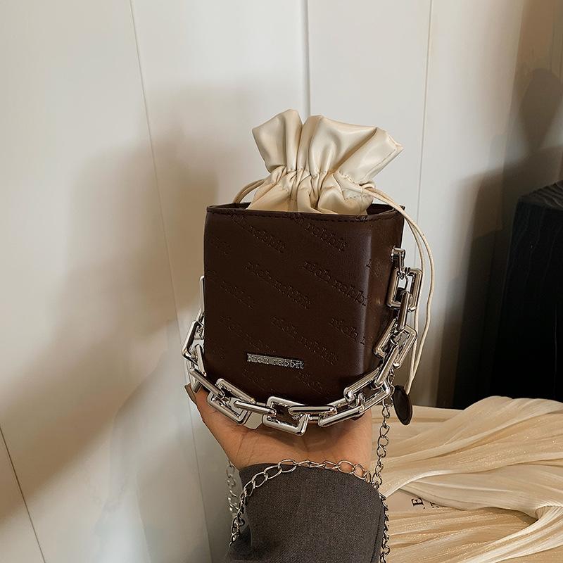 Fashionable Trendy Bucket Shoulder Bag Simple Fashion Crossbody Bag for Women Summer New Style Trendy Simple Small Bag